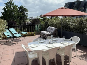 Cabourg: Appartement Rez-de-Jardin, Accès Plage, Terrasse, Parking, WiFi - FR-1-487-371